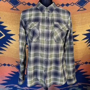 NWOT Dixxon Action Women’s Plaid Button Up Collared Flannel. Polyester. Medium.